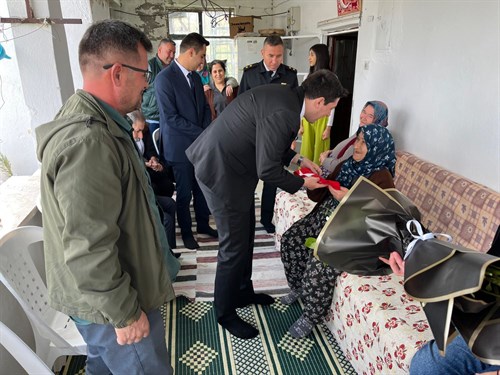 Kaymakamımızdan Şehit Ailelerimize Bayram Ziyareti